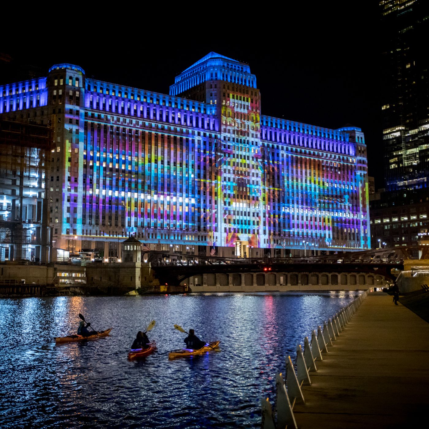 Chicago Public Art: Art on TheMART